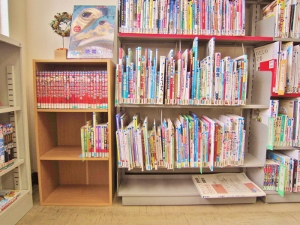 児童書の棚