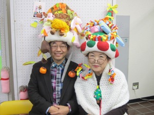 似顔絵イラストレーターの内藤さんとおはなしおばさんです。