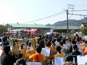 駅前コンサート（三河鹿島駅）