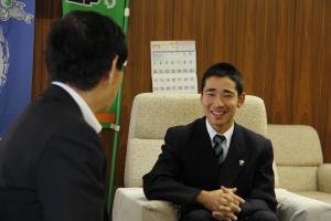 藤邉君と稲葉市長