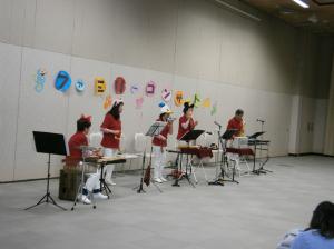 演奏をしてくれたシニア吹奏楽団