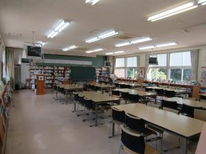 学校図書館1