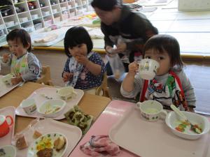 1歳児給食