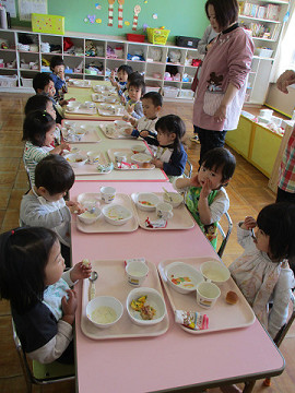 2歳児給食