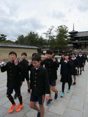 修学旅行　法隆寺へ