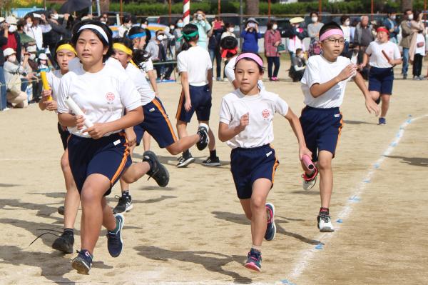 6年学級対抗リレー１