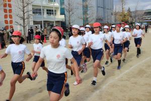 マラソン大会６年女子１