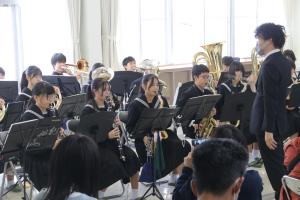 西浦中学校吹奏楽部演奏