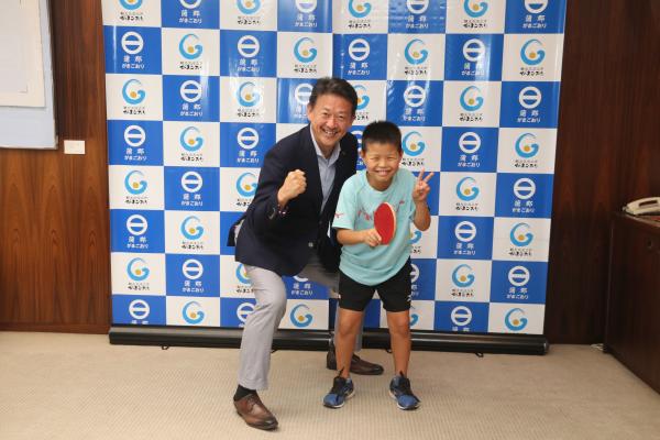 卓球富田亜惺さん表敬