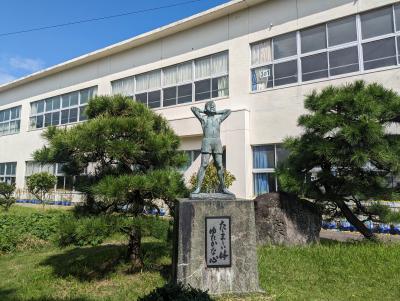 西浦小学校