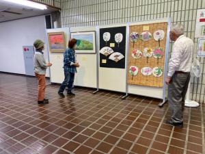この写真は展示室の様子です。