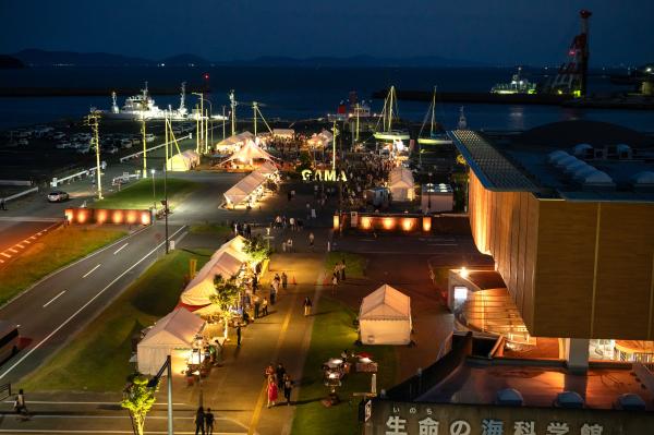 1日目夜間会場全景2
