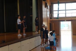 プール集会２飛び込むと・・・