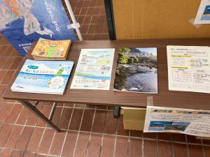 市役所でのパネル展示等の様子の3枚目です