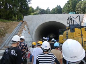 トンネル見学