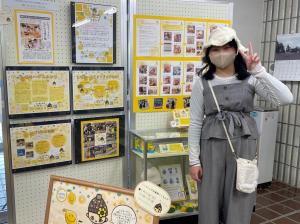 この写真はこっちゃん来館の様子です。