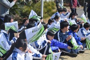 圧巻の走りに西中生も熱狂