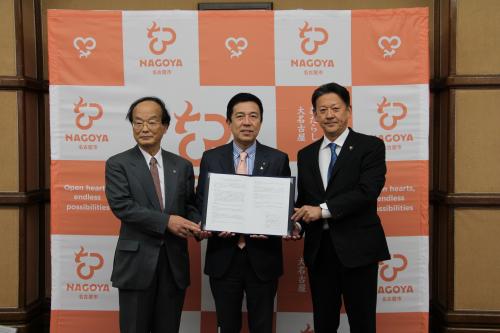 鈴木蒲郡市長、広沢名古屋市長、郡名古屋立大学理事長