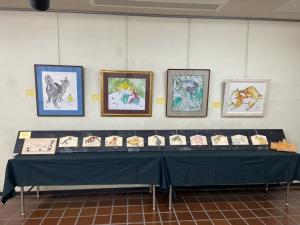 この写真は展示会の作品の様子です。