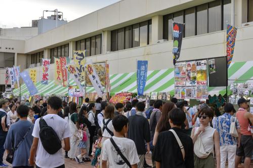 ２０２４年市民会館前交渉広場出店