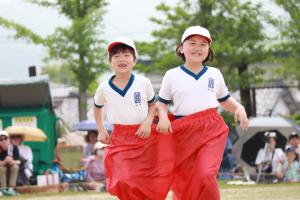 児童会種目「でかパンはいてハイテンション」の協議中の様子です。