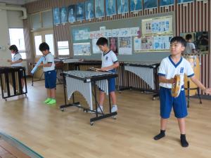 ５年生の演奏の様子です