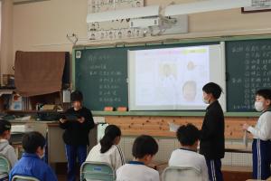 ４年生の授業の様子です。