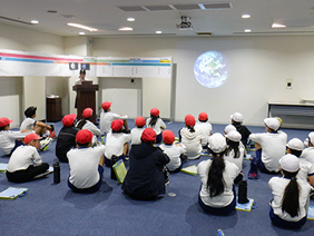 メディアホールの画像