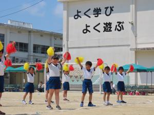 低学年ダンスの様子です