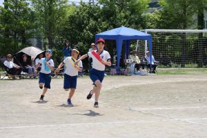 高学年リレーの様子です