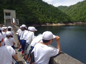 宇連ダム見学