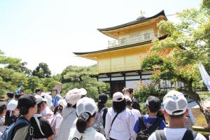修学旅行：金閣寺にて