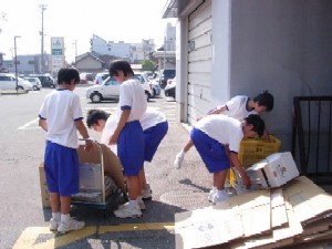 資源回収の様子