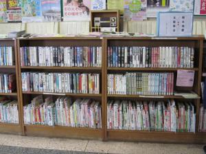 整理後の分室の書架です。