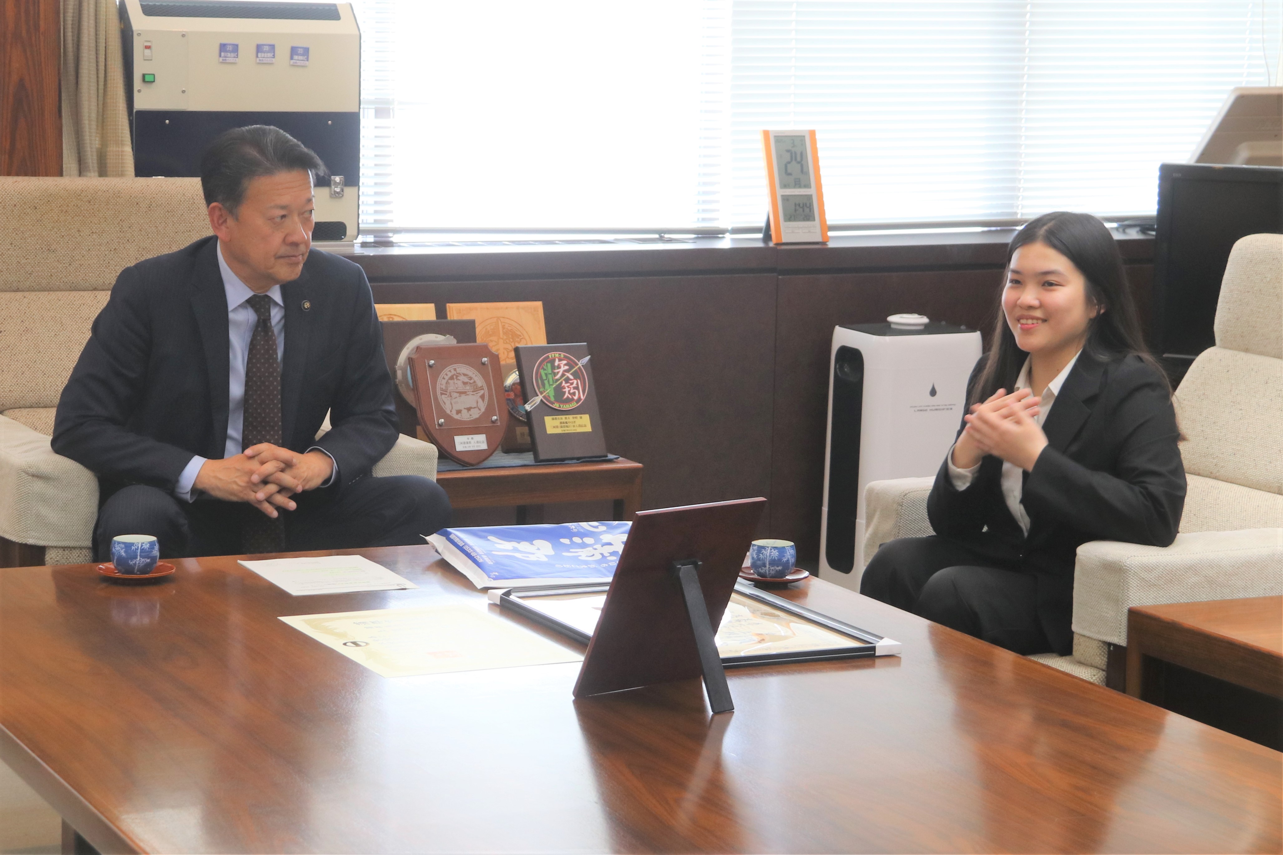 市長表彰　上根さん２